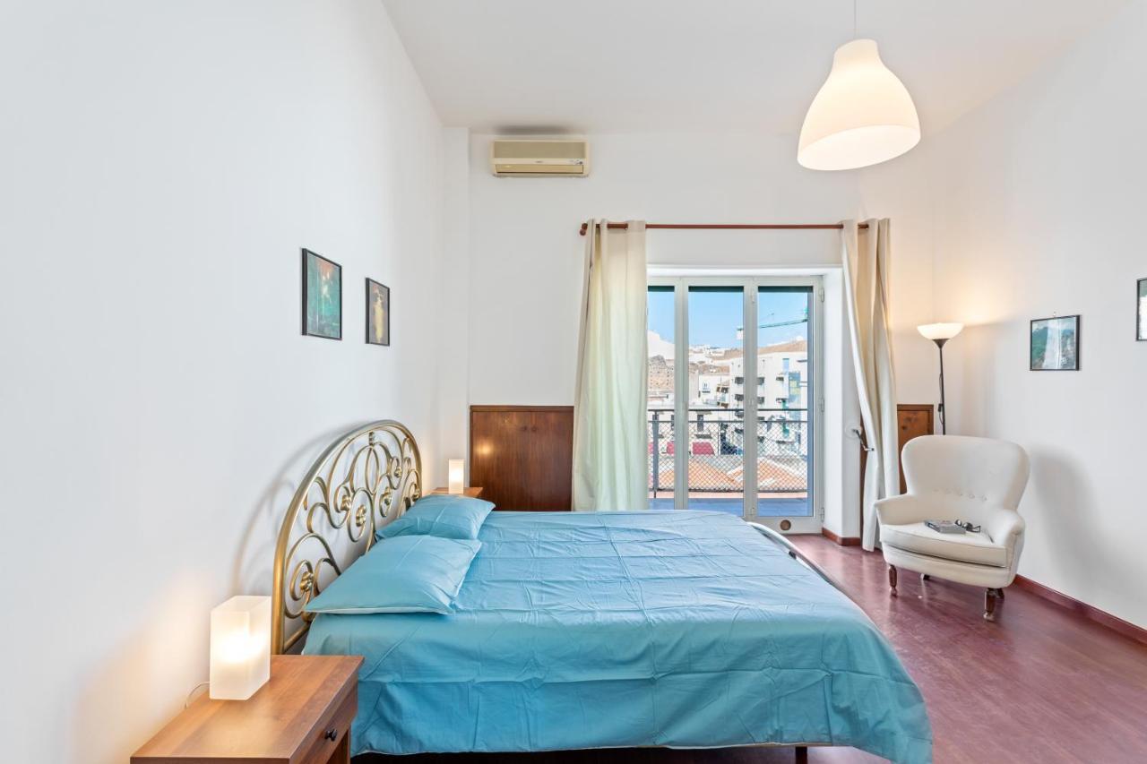 Liberta Frame Apartment With Terrace And Etna View Catania Exterior photo