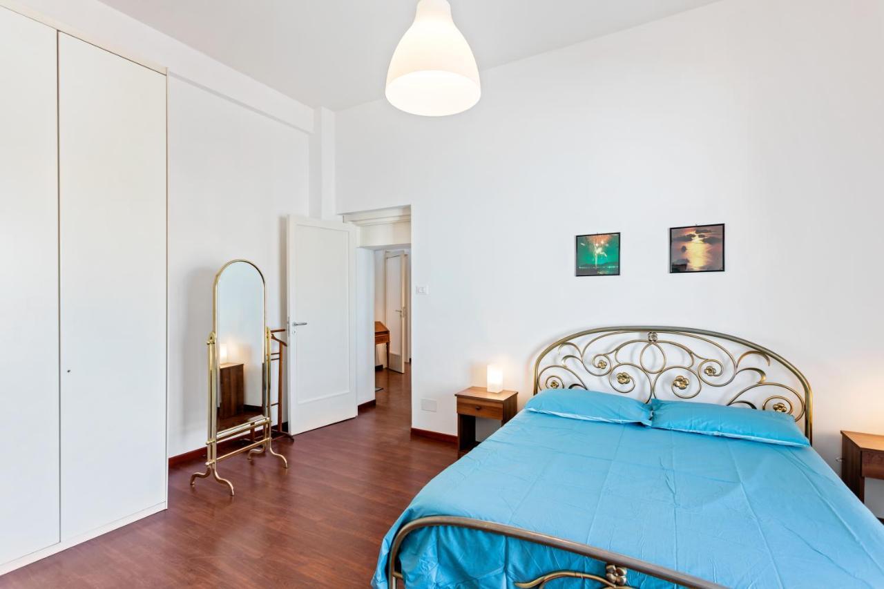 Liberta Frame Apartment With Terrace And Etna View Catania Exterior photo