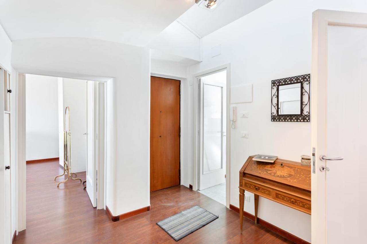 Liberta Frame Apartment With Terrace And Etna View Catania Exterior photo