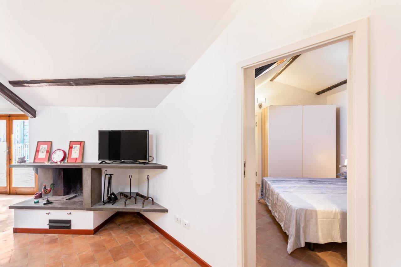 Liberta Frame Apartment With Terrace And Etna View Catania Exterior photo
